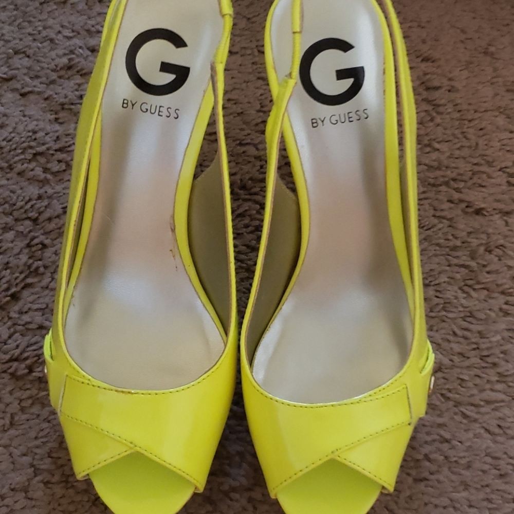 Shoes - Picture 3 of 3